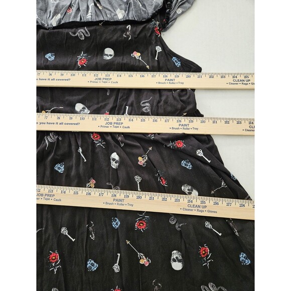 Torrid Sz 2 Challis Dress Plus 16 Ruffled Cold Shoulder Skull Snake Key Flower - Picture 6 of 10